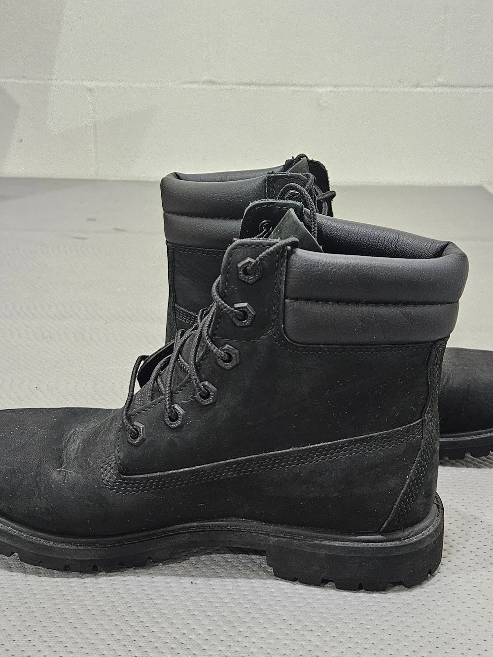 Timberland Boots Linden Woods 6” Black Suede Waterproof Womens Size 8